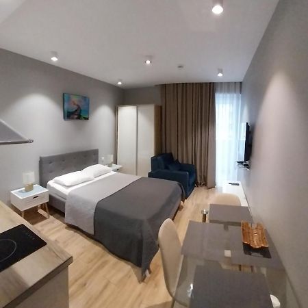 Luxury Apartments With Sea View バトゥーミ エクステリア 写真