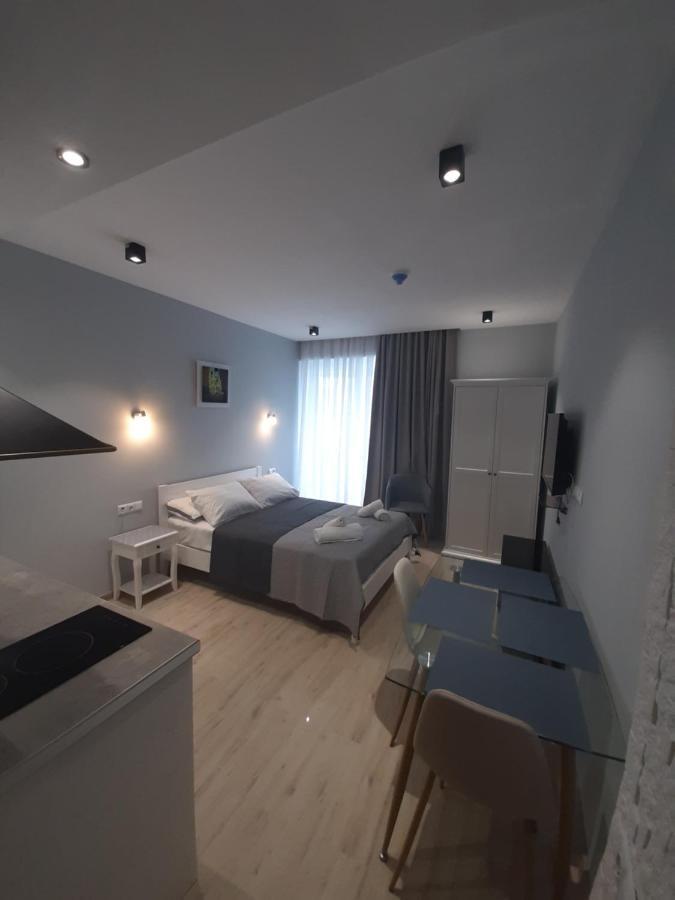 Luxury Apartments With Sea View バトゥーミ エクステリア 写真