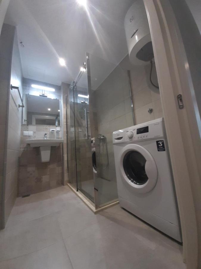 Luxury Apartments With Sea View バトゥーミ エクステリア 写真