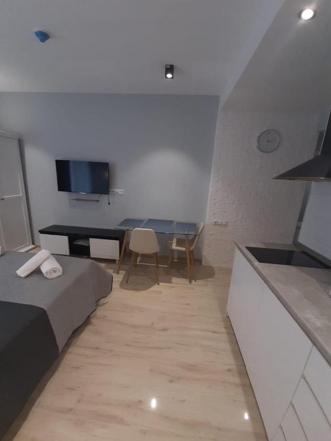 Luxury Apartments With Sea View バトゥーミ エクステリア 写真
